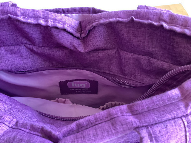 Lug bag light purple colour in Women's - Bags & Wallets in Ottawa - Image 2