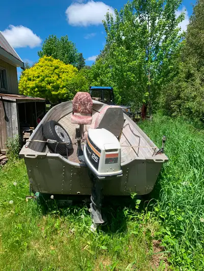 14’ deep V aluminium boat