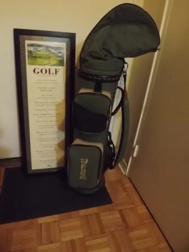 VINTAGE SPALDING GOLF BAG+6 club pockets/+Rain Cover in Golf in City of Toronto - Image 5