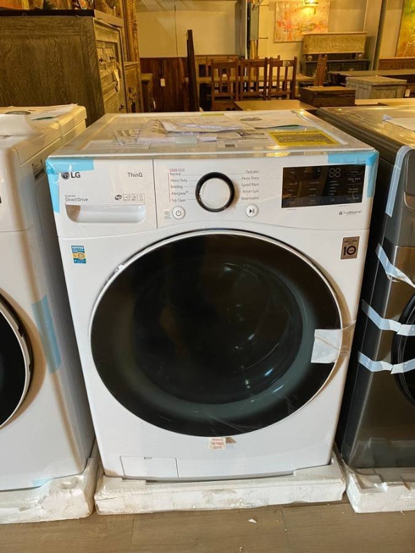 BRAND NEW LG Washer / Electric Dryer pair Washers & Dryers Oakville