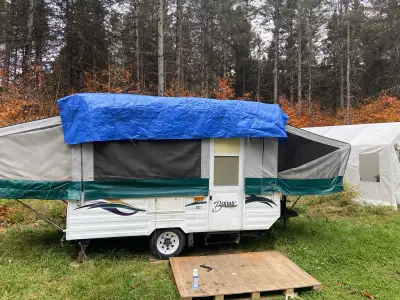 Ten Tente roulotte Bonair 1998 – Super propre, prête à camper! ☀️ Tu cherches une tente roulotte fia...