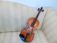 German Joseph Guarnerius Violin with Bausch bow and case