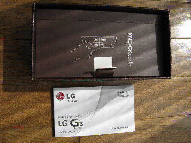 LG G3 box with instruction manual / boite vide avec manual dans Téléphones cellulaires  à Ville de Montréal - Image 3