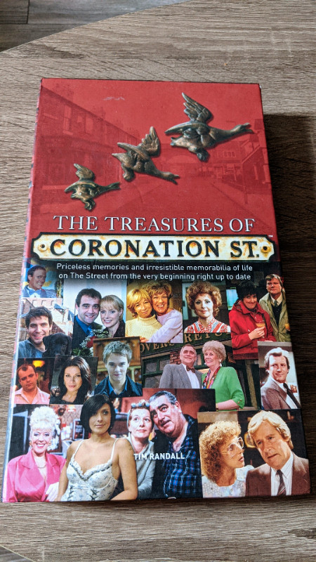 Coronation Street Book's/Magazine (Hardcover & Softcover) in Fiction in Cape Breton - Image 3