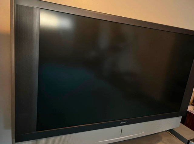 Sony Grand Wega 60 inch TV with Accessories in TVs in Oshawa / Durham Region - Image 3