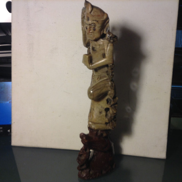 Antique Chinese Hand Carved Soapstone Statue/Figurine in Arts & Collectibles in Vancouver - Image 3