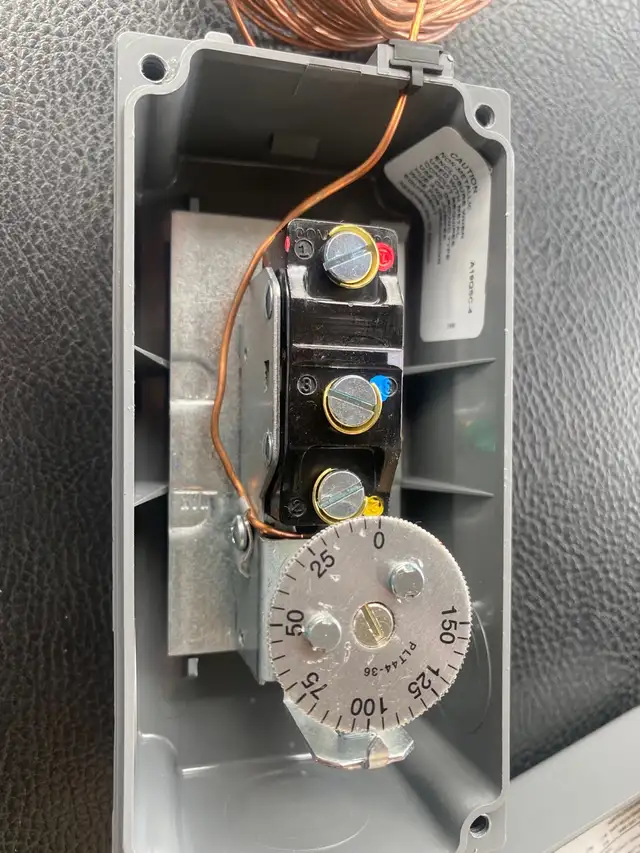 Thermostat  in Other Business & Industrial in Markham / York Region - Image 5