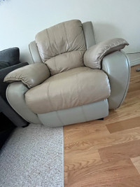 Rotatable leather sofa 