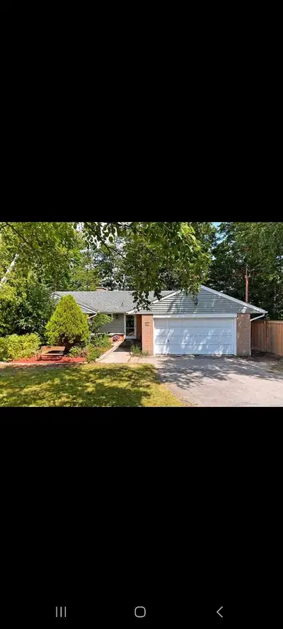 Room For Rent-Student Preferred