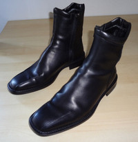 *** Costume National Leather booties 9.5 *MINT condition***