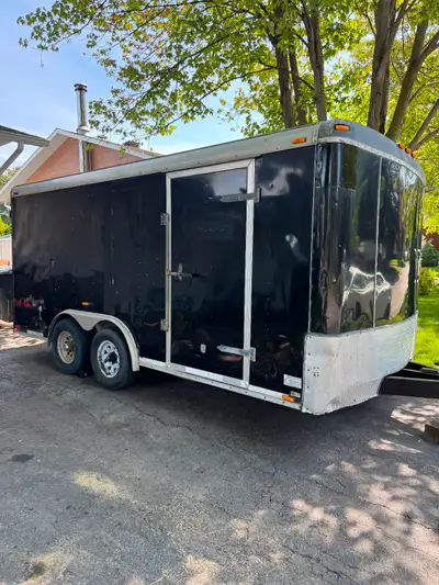 Trailer fermer 8X16 Atlas 2012 7pi de hauteur interieur (84po) Modèle Heavy duty donc: - gros frame...