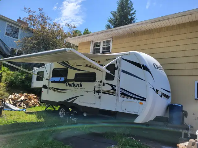 Keystone Outback 21ft in Travel Trailers & Campers in Dartmouth - Image 4