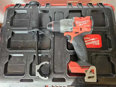 Milwaukee M18 Fuel 1/2" Hammer Drill 2904-20 with handle, View more