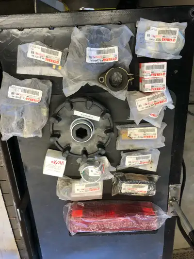 One lot of new snowmobile parts for Yamaha snowmobiles like VK540, Venture, Exciter, SRV, XLV of the...