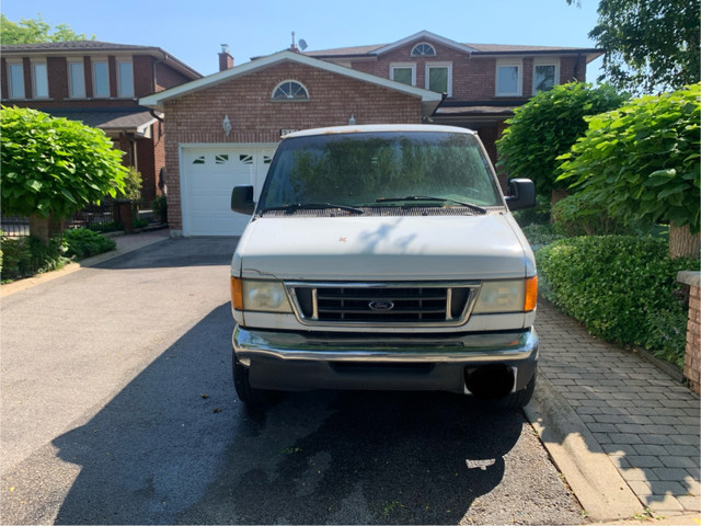 FORD E-250 Work Truck runs great needs body work in Cars & Trucks in City of Toronto - Image 3