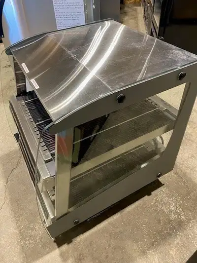 You are viewing a used Vendo HFOD24001 Countertop Hot Food Display Case Self Service. This item has...