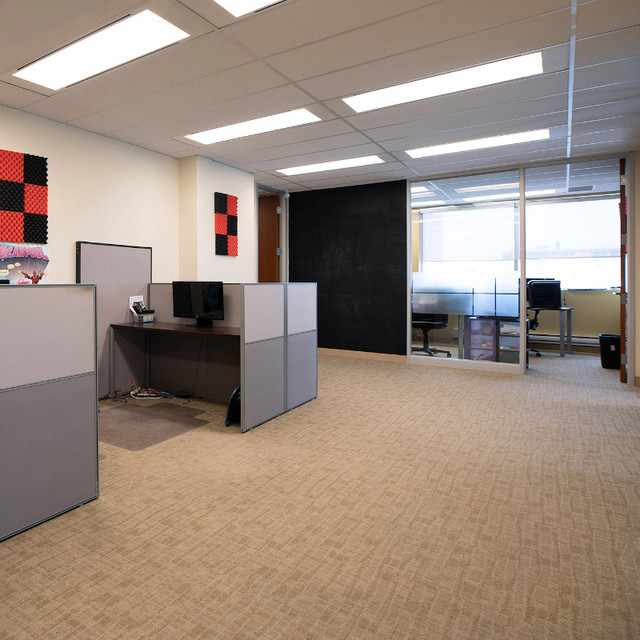 Prestigious Office Suite #400 in Bridgefront Tower in Commercial & Office Space for Rent in Belleville - Image 3