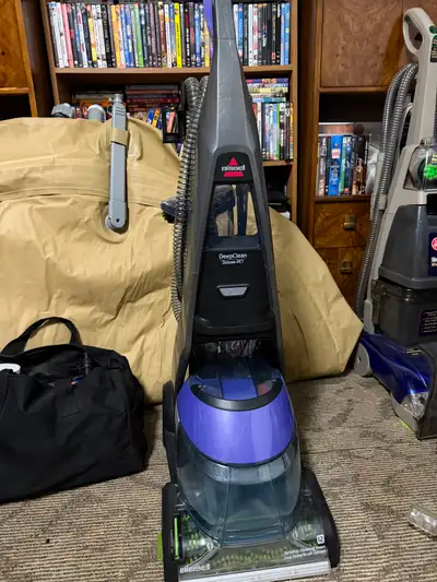 Bissell DeepClean Deluxe PET carpet cleaner, View more