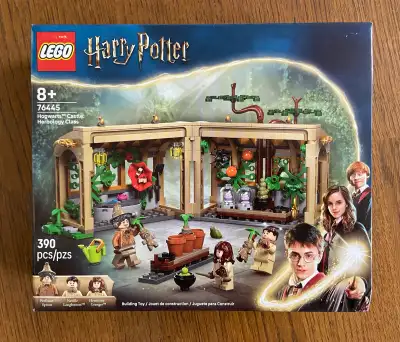 LEGO Harry Potter Hogwarts Castle: Herbology Class (7644, View more
