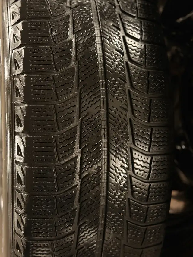 225/65R17 Winter Tires in Tires & Rims in City of Toronto - Image 6