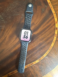 Apple Watch SE2 44MM