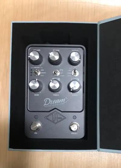 Universal Audio UAFX Dream 65 Amplifier Pedal, View more