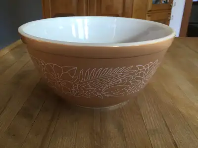 Vintage PYREX Woodland  brun  #402  1,5 L four idée cadeau, View more