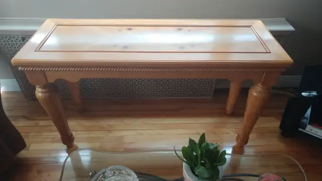 1 console finie stratifiée et 1 en bois in Other in Lanaudière - Image 6