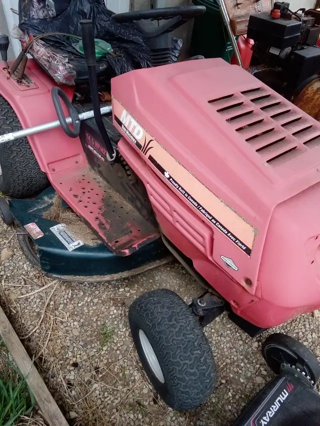 Free Lawnmower Pick Up in Lawnmowers & Leaf Blowers in Kitchener / Waterloo - Image 2
