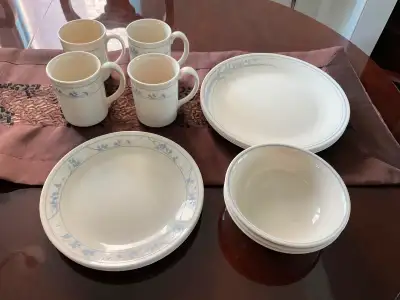 15PC CORELLE CORNING FIRST OF SPRING DINNERWARE SET, View more