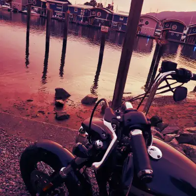 2018 Harley Davidson xl1200 custom. About 15 000 km on it, very well taken care off and stored insid...