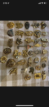 Assorted lot Israel bond pins brooches collectors item