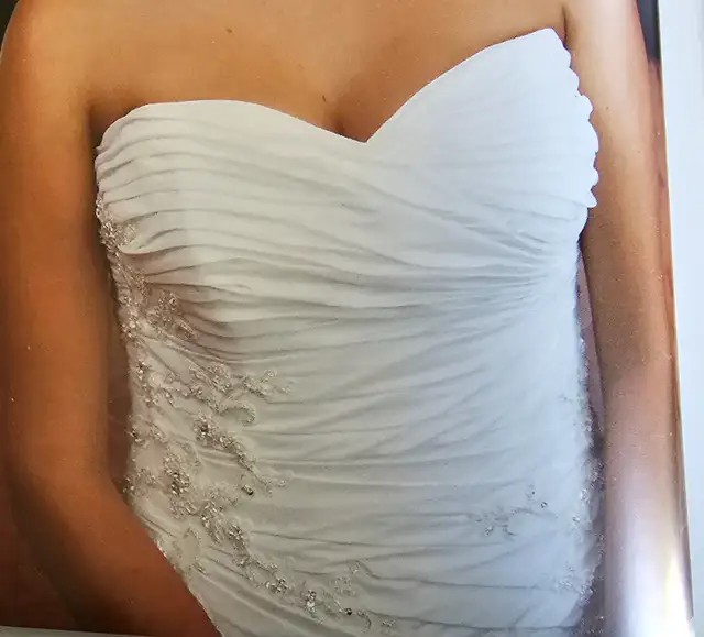 Sottero & Midgley Haute Couture Imperial Wedding Gown in Size 10 in Wedding in Ottawa - Image 9