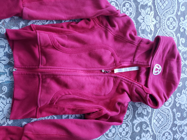 Lululemon Athletica Fleece Child’s Pink Scuba Hoodie in Kids & Youth in Kingston - Image 2