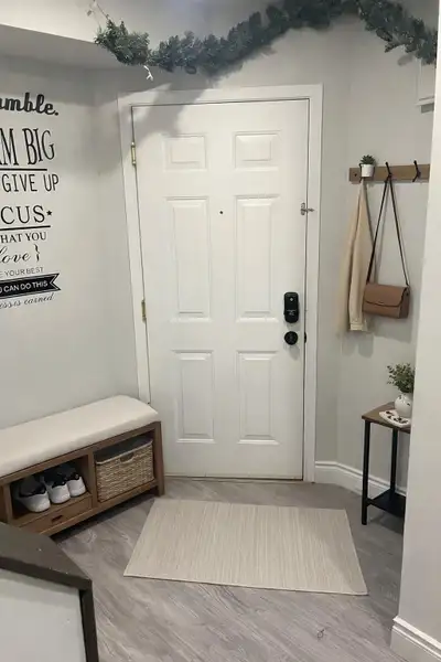 Pleade Read, if interested please text first . 3-Bedroom Unit for Rent – Oshawa (Glen St & Wentworth...