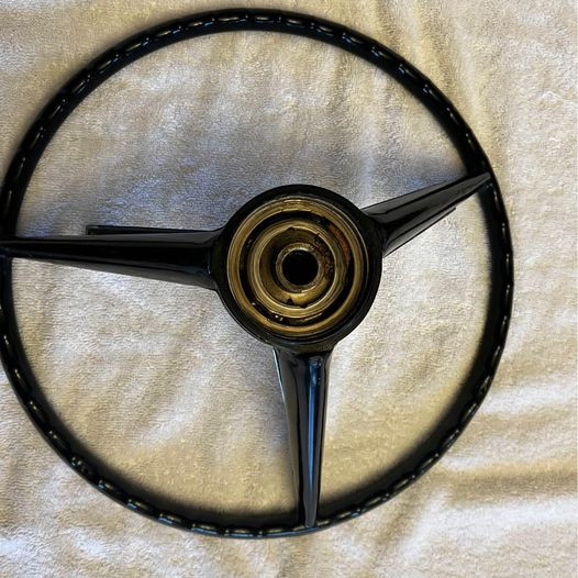 Mustang Steering wheel in Other in Mission - Image 2