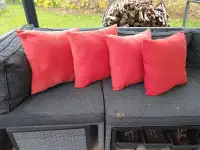 4 x Red Outdoor Throw Pillows