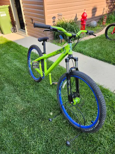 Dirt jumper  / mountain bike, View more
