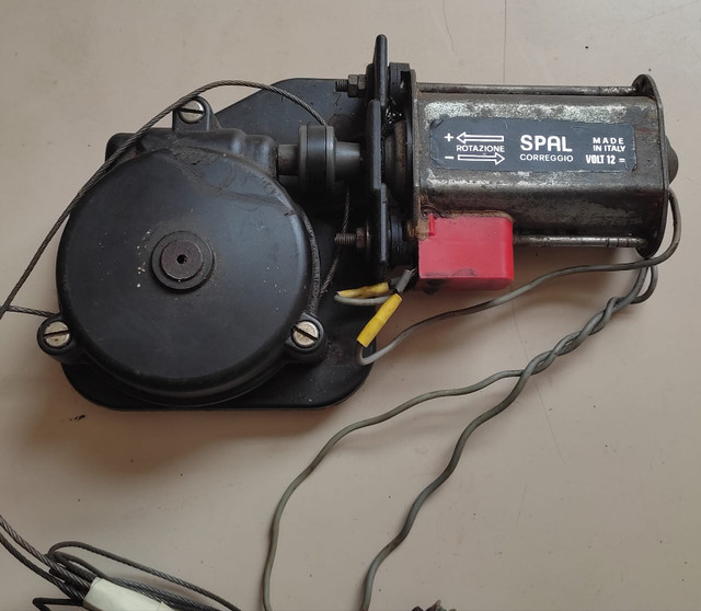 Right window motor for Ferrari Dino 246, 208 GT4/308 GT4 in Other in City of Toronto - Image 2
