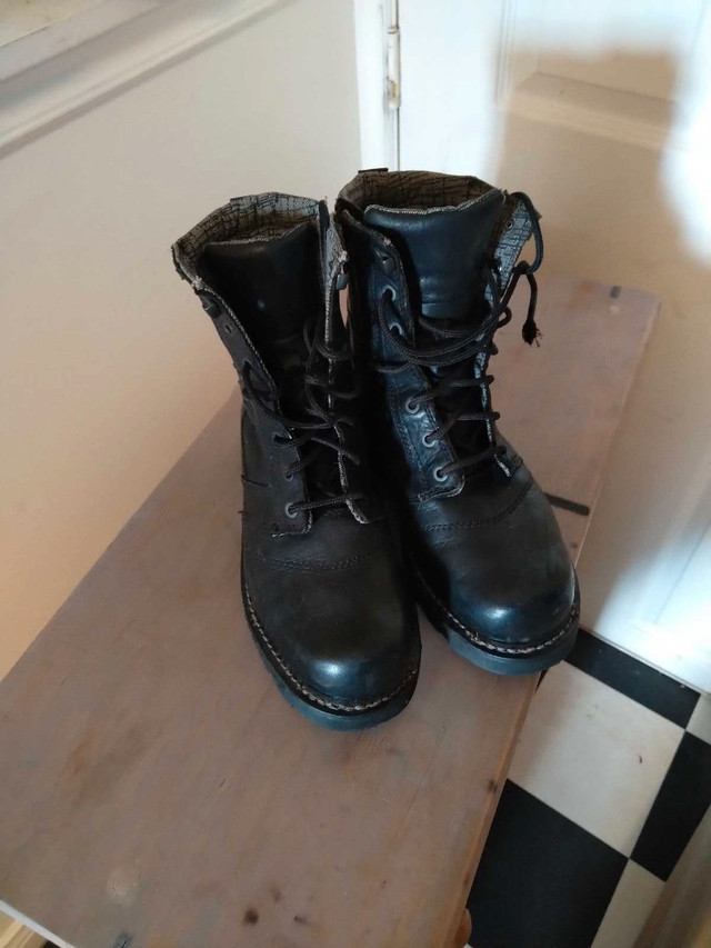 Harley Davidson boots in Multi-item in Charlottetown - Image 3