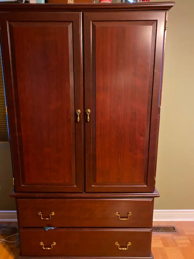 Armoire in Hutches & Display Cabinets in Oakville / Halton Region - Image 2