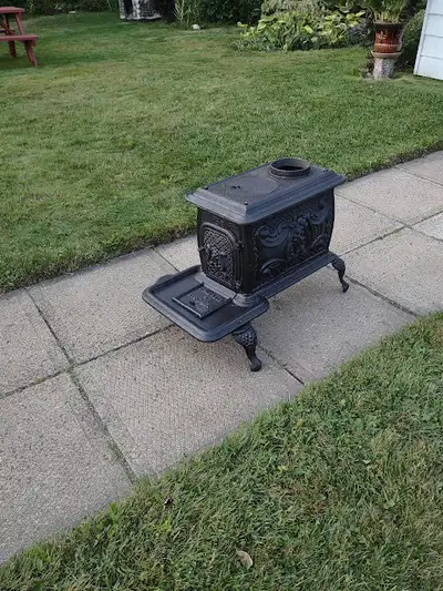 Petit Poele A bois Box Stove, View more