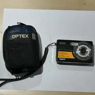 Kodak M753 EasyShare 7MP Digital Camera Black W Battery, View more