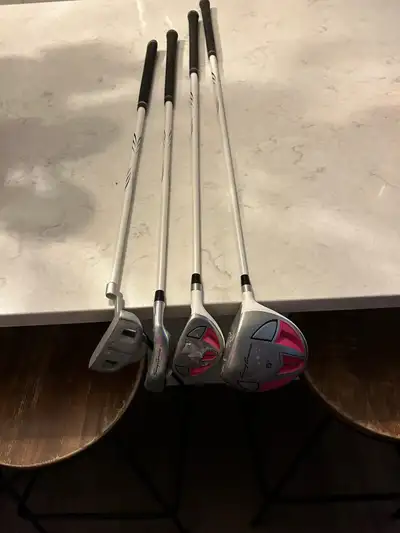 Girls right handed golf set, View more