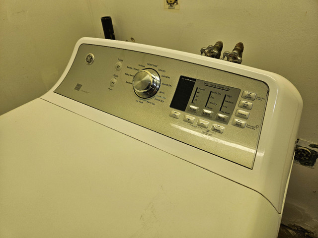 Gas Dryer in Washers & Dryers in Sault Ste. Marie - Image 2
