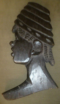 HAND CARVED WOODEN WOMANS FACE WALL DECORATION