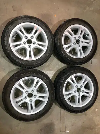 4 x Winter tires on Honda rims 205/55 R16 winter tires Tracmax X-Privio brand Tread has a few good s...