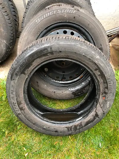 Set of 2 All Season Tires: Bridgestone Turanza 205/60/16 (7/10) $40 each ONLY ONE LEFT