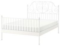 FS: kingsize bed frame, base slates, King size mattress.
