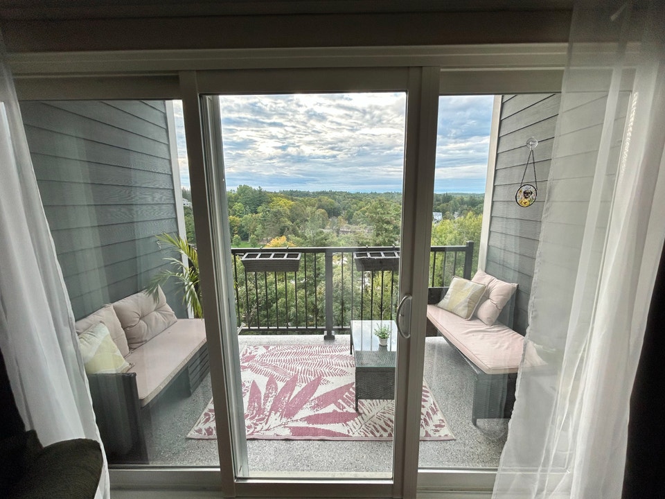 1000 Sq Ft Condo. Best Location in Bracebridge. Phenomenal View! 1